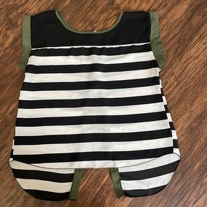 Striped blouse. Open back. LG
